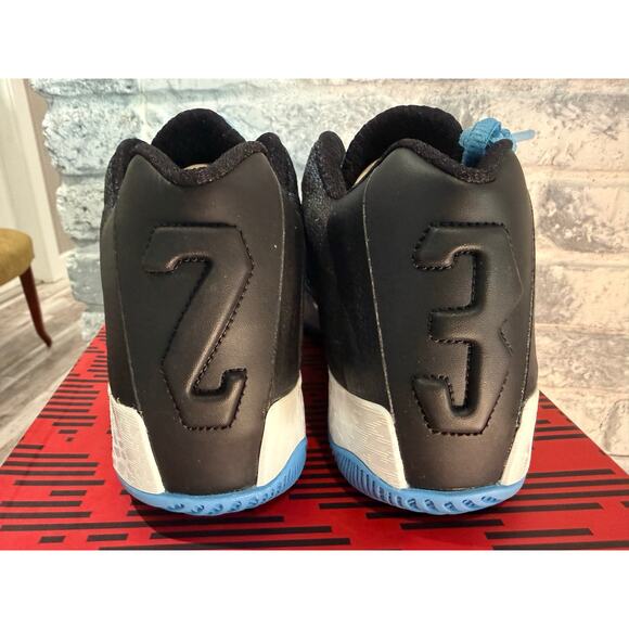 Jordan 29 XX9 Low UNC Size 7.5 New in box Rare grail 828051-401 main image 10